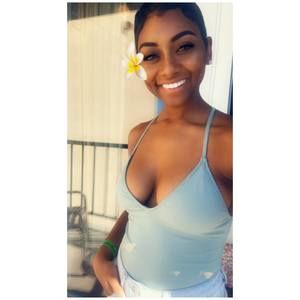 Meet your Posher, Kaylyn